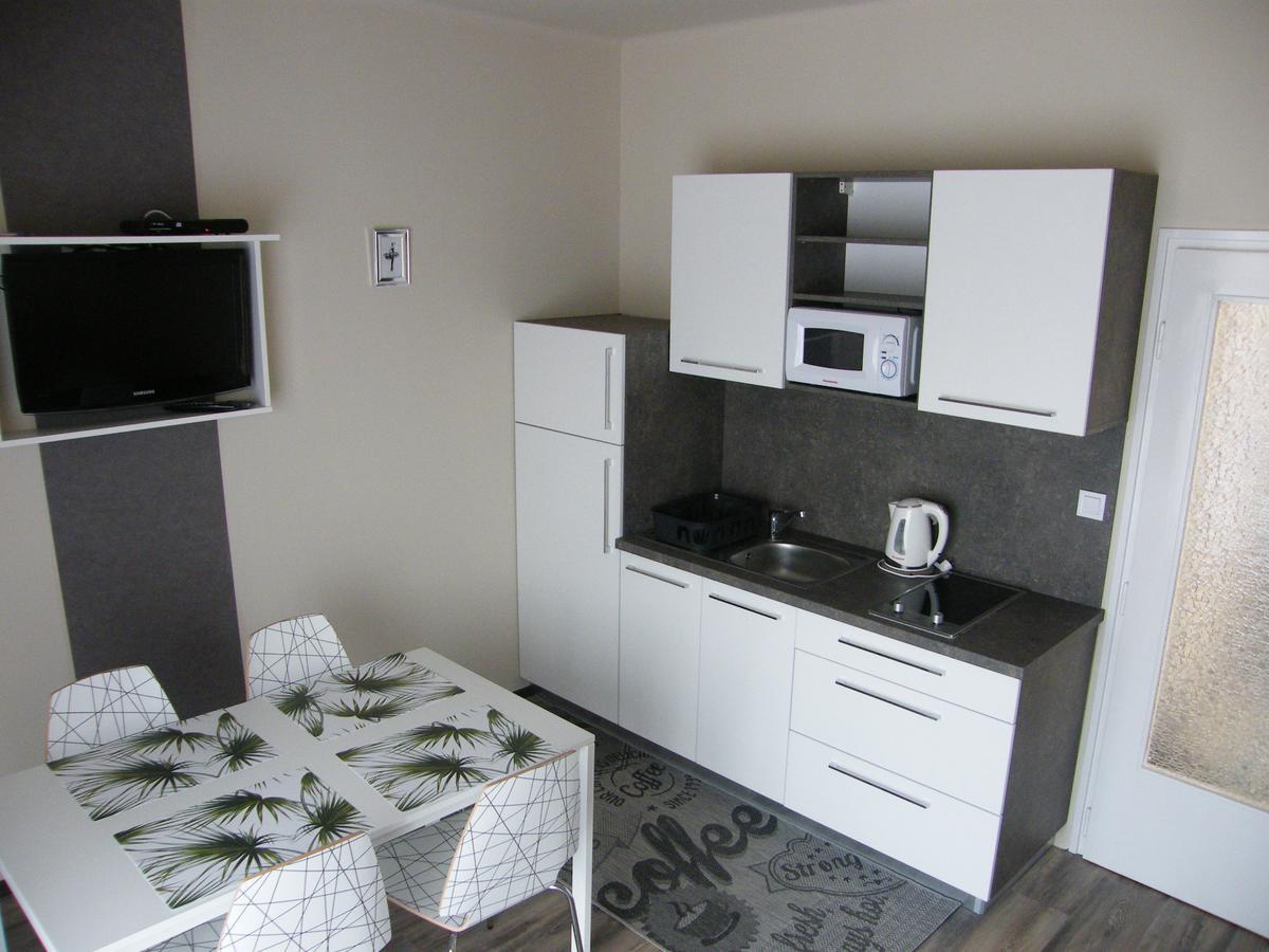 Gyarmati Apartman ชิโอฟก ภายนอก รูปภาพ